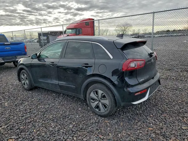 KNDCC3LC7K5274569 2019 KIA NIRO - Image 2