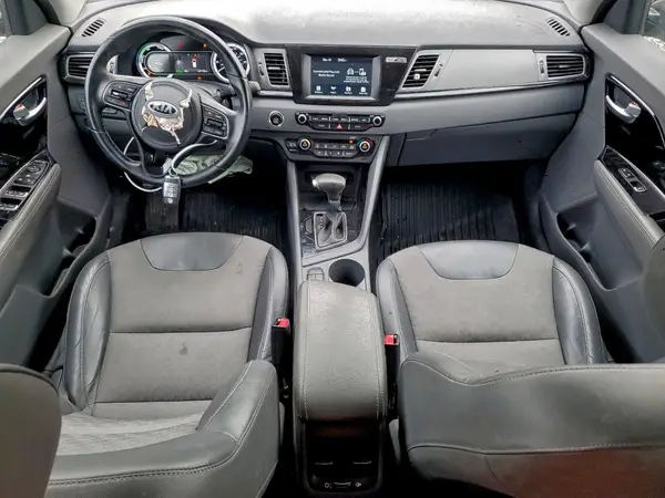 KNDCC3LC7K5274569 2019 KIA NIRO - Image 8