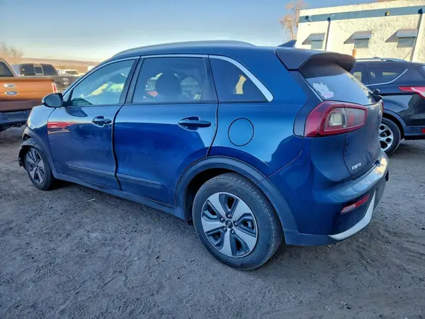 KNDCC3LC7K5321647 2019 KIA NIRO - Image 2