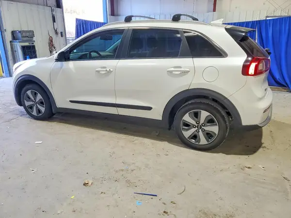 KNDCC3LC7K5342322 2019 KIA NIRO - Image 2