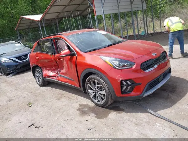 KNDCC3LC7L5393563 2020 KIA NIRO - Image 1