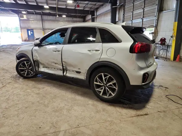 KNDCC3LC7L5428702 2020 KIA NIRO - Image 2