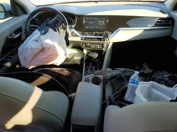 KNDCC3LC7M5483152 2021 KIA NIRO - Image 8