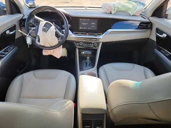 KNDCC3LC7M5483734 2021 KIA NIRO - Image 8