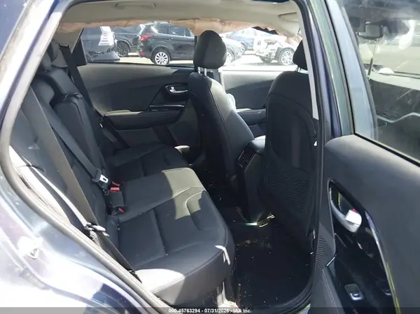 KNDCC3LC7N5536711 2022 KIA NIRO - Image 8