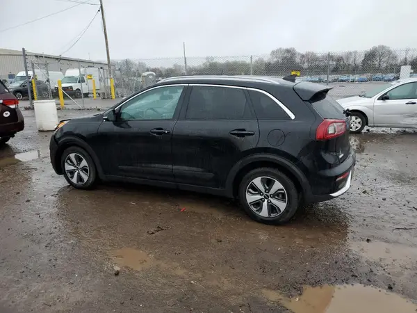 KNDCC3LC8H5034018 2017 KIA NIRO - Image 2