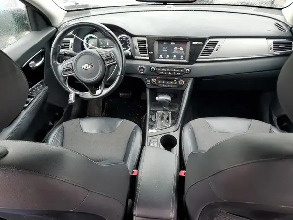 KNDCC3LC8H5034018 2017 KIA NIRO - Image 8