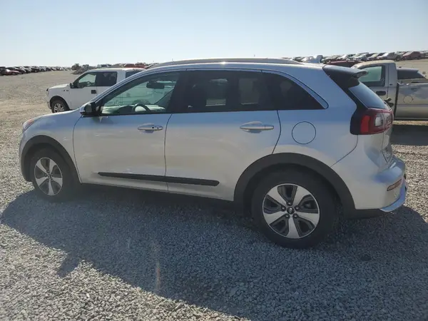 KNDCC3LC8H5037260 2017 KIA NIRO - Image 2