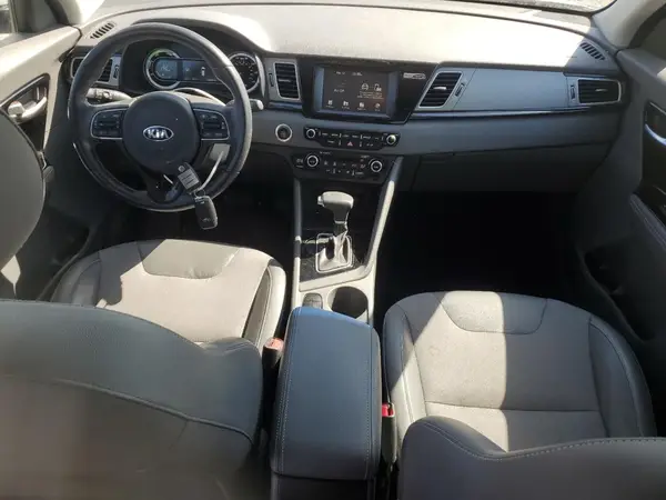 KNDCC3LC8H5037260 2017 KIA NIRO - Image 8