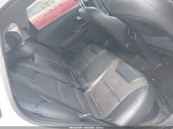 KNDCC3LC8H5040370 2017 KIA NIRO - Image 8