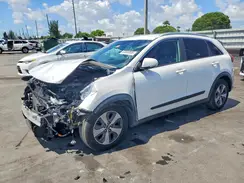 KNDCC3LC8H5041907 2017 KIA NIRO