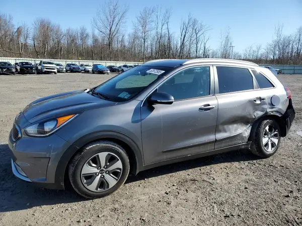 KNDCC3LC8H5050056 2017 KIA NIRO - Image 1