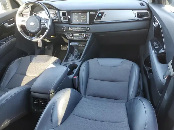 KNDCC3LC8H5050056 2017 KIA NIRO - Image 8