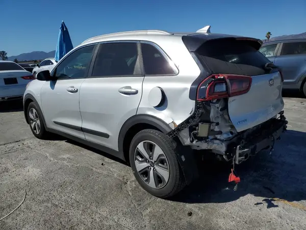 KNDCC3LC8H5053300 2017 KIA NIRO - Image 2