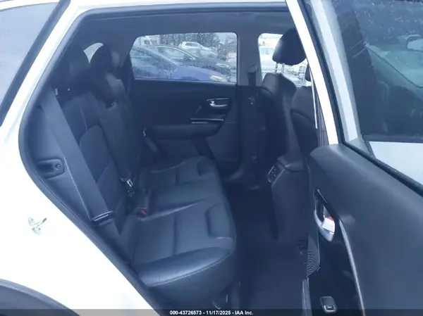 KNDCC3LC8H5057038 2017 KIA NIRO - Image 8