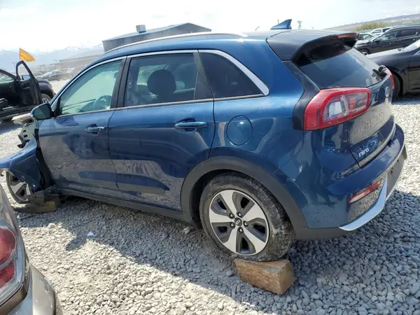 KNDCC3LC8H5057444 2017 KIA NIRO - Image 2