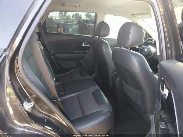 KNDCC3LC8H5057461 2017 KIA NIRO - Image 8