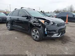 KNDCC3LC8H5060473 2017 KIA NIRO