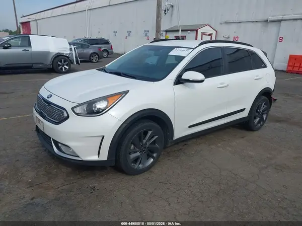 KNDCC3LC8H5062496 2017 KIA NIRO - Image 2