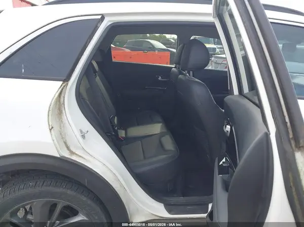 KNDCC3LC8H5062496 2017 KIA NIRO - Image 8