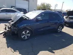 KNDCC3LC8H5064135 2017 KIA NIRO