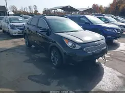 KNDCC3LC8H5064524 2017 KIA NIRO