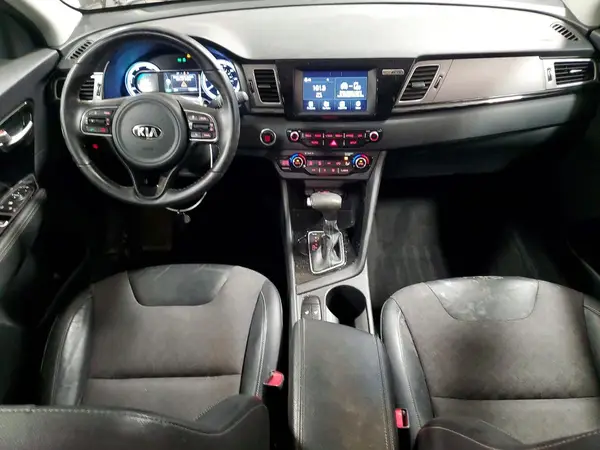 KNDCC3LC8H5068315 2017 KIA NIRO - Image 8