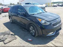 KNDCC3LC8H5069142 2017 KIA NIRO