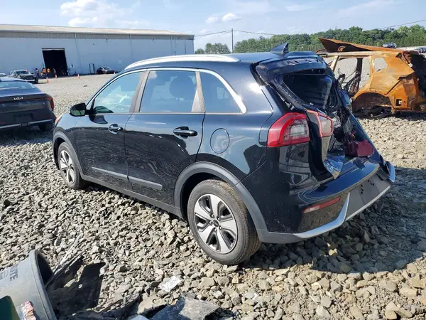 KNDCC3LC8H5074017 2017 KIA NIRO - Image 2