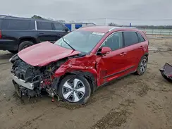 KNDCC3LC8H5078827 2017 KIA NIRO