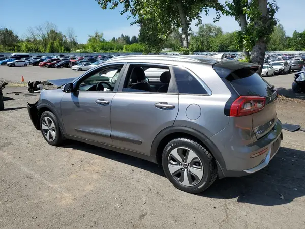 KNDCC3LC8H5082232 2017 KIA NIRO - Image 2