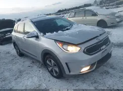 KNDCC3LC8H5086202 2017 KIA NIRO