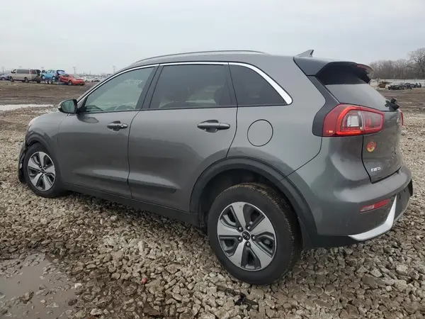 KNDCC3LC8H5090301 2017 KIA NIRO - Image 2