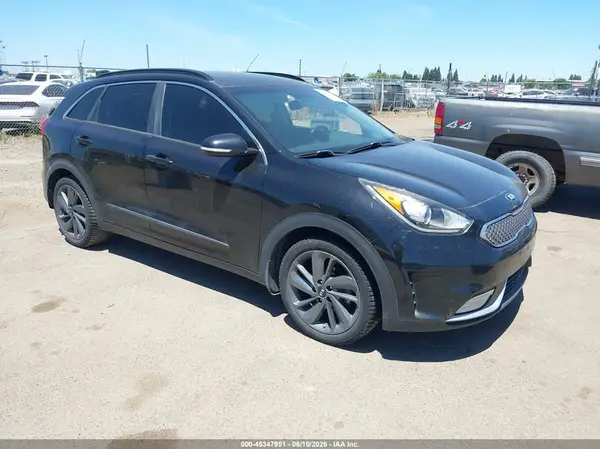 KNDCC3LC8H5092422 2017 KIA NIRO - Image 1