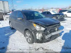 KNDCC3LC8H5093425 2017 KIA NIRO