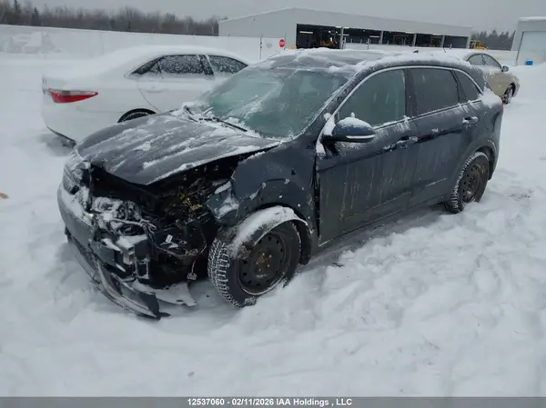 KNDCC3LC8H5095224 2017 KIA NIRO - Image 2