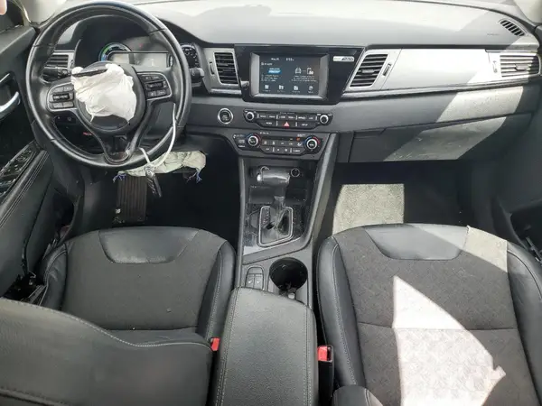 KNDCC3LC8H5101877 2017 KIA NIRO - Image 8