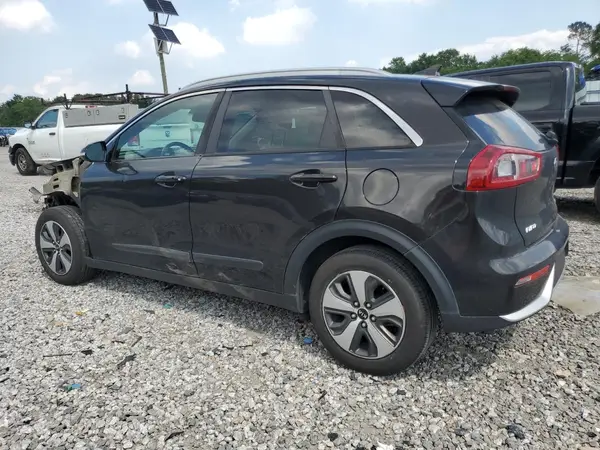 KNDCC3LC8J5109144 2018 KIA NIRO - Image 2