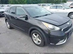 KNDCC3LC8J5120385 2018 KIA NIRO