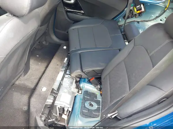 KNDCC3LC8J5122217 2018 KIA NIRO - Image 8