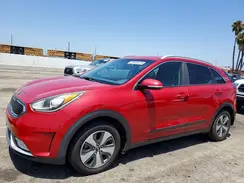 KNDCC3LC8J5128390 2018 KIA NIRO