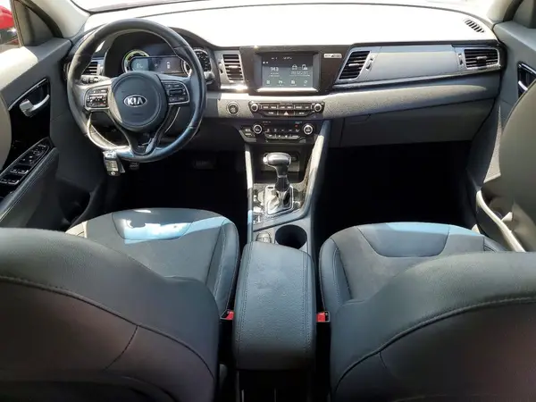 KNDCC3LC8J5128390 2018 KIA NIRO - Image 8
