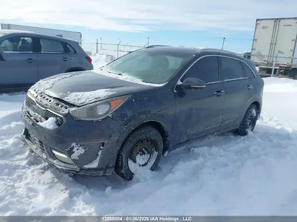 KNDCC3LC8J5128938 2018 KIA NIRO - Image 2