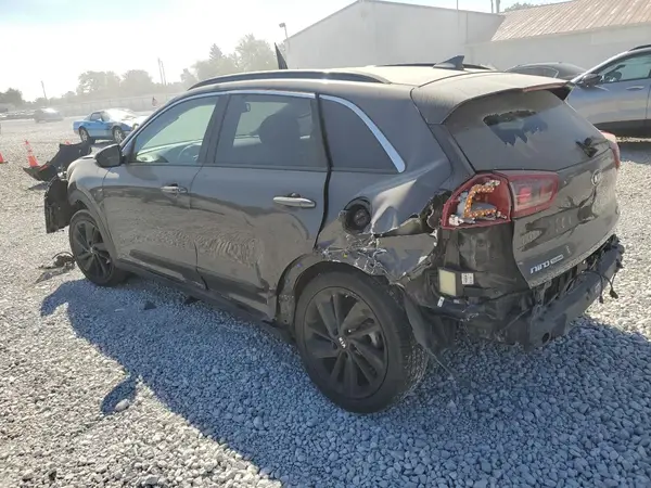 KNDCC3LC8J5135551 2018 KIA NIRO - Image 2
