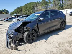 KNDCC3LC8J5137946 2018 KIA NIRO