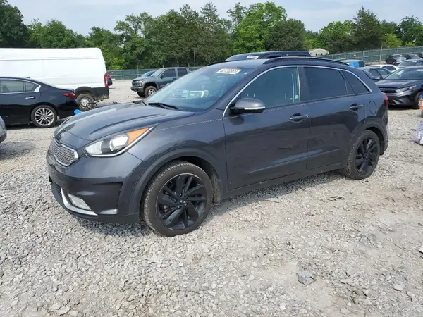 KNDCC3LC8J5141740 2018 KIA NIRO - Image 1