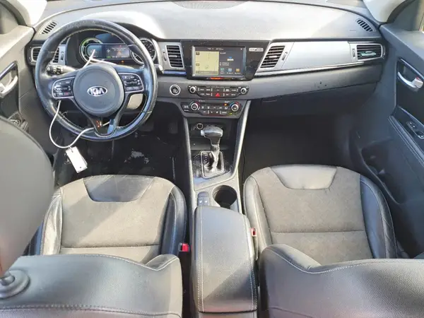 KNDCC3LC8J5152706 2018 KIA NIRO - Image 8