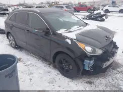 KNDCC3LC8J5154116 2018 KIA NIRO