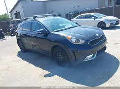 KNDCC3LC8J5157159 2018 KIA NIRO