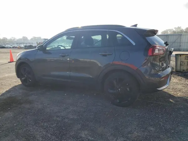 KNDCC3LC8J5160210 2018 KIA NIRO - Image 2
